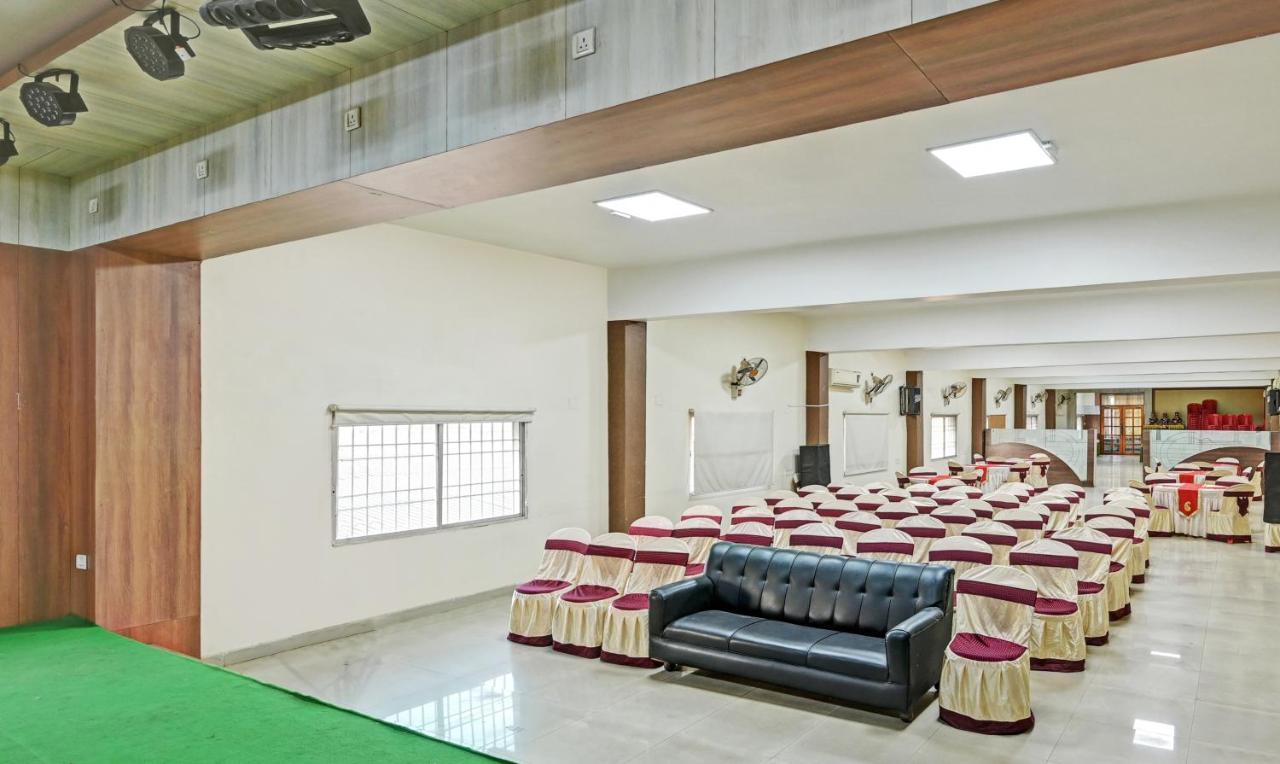 בובנשוואר Treebo Trend Paradise Convention Rasulgarh מראה חיצוני תמונה